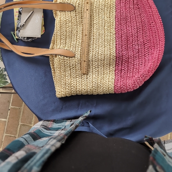 Two-Tone Straw Tote Bag - Pink and Tan - Picture 15 of 15